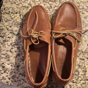 Men’s brown cognac leather sperry boat shoes 10.5